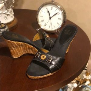 Joan&David mini wedge no back. Black